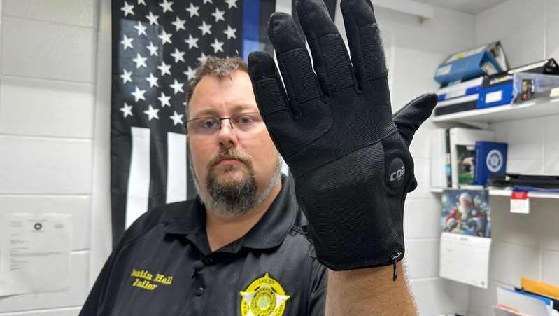 Close-up of the G.L.O.V.E. device examined in the ICE shock gloves Army study