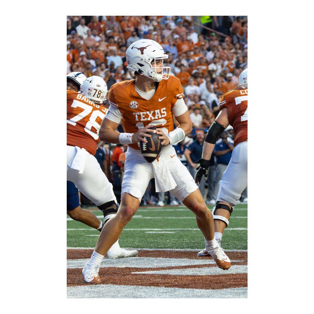 Texas Longhorns quarterback Arch Manning in action