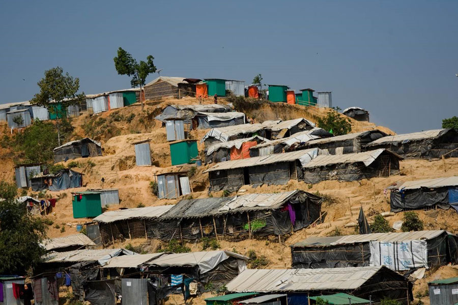 Refugee shelter tents at Kutupalong camp, Bangladesh — Rohingya refugees face deportation from Malaysia.
