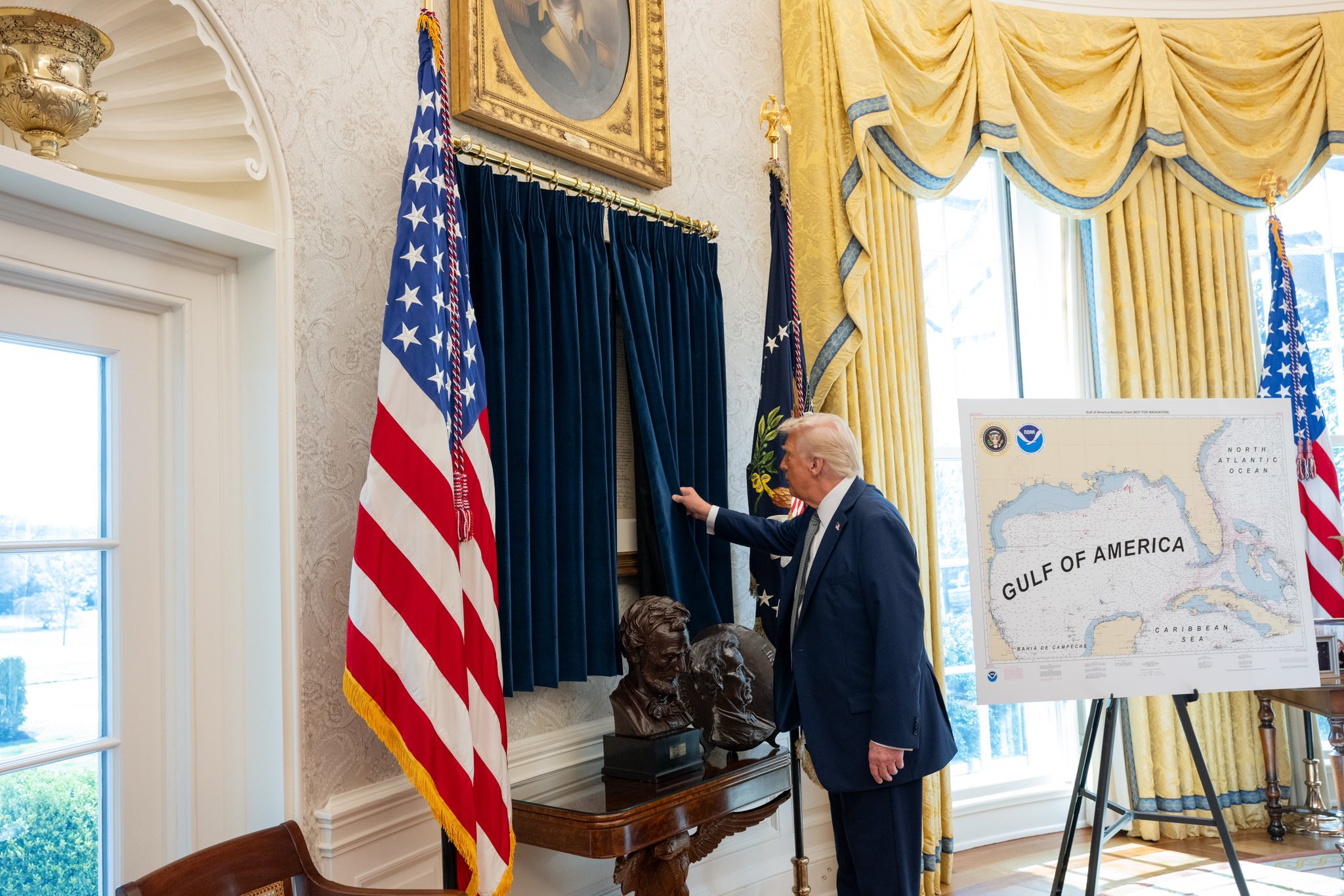 President Donald Trump in the Oval Office, where he endorsed the Florida presidential retreat proposal on October 7, 2026