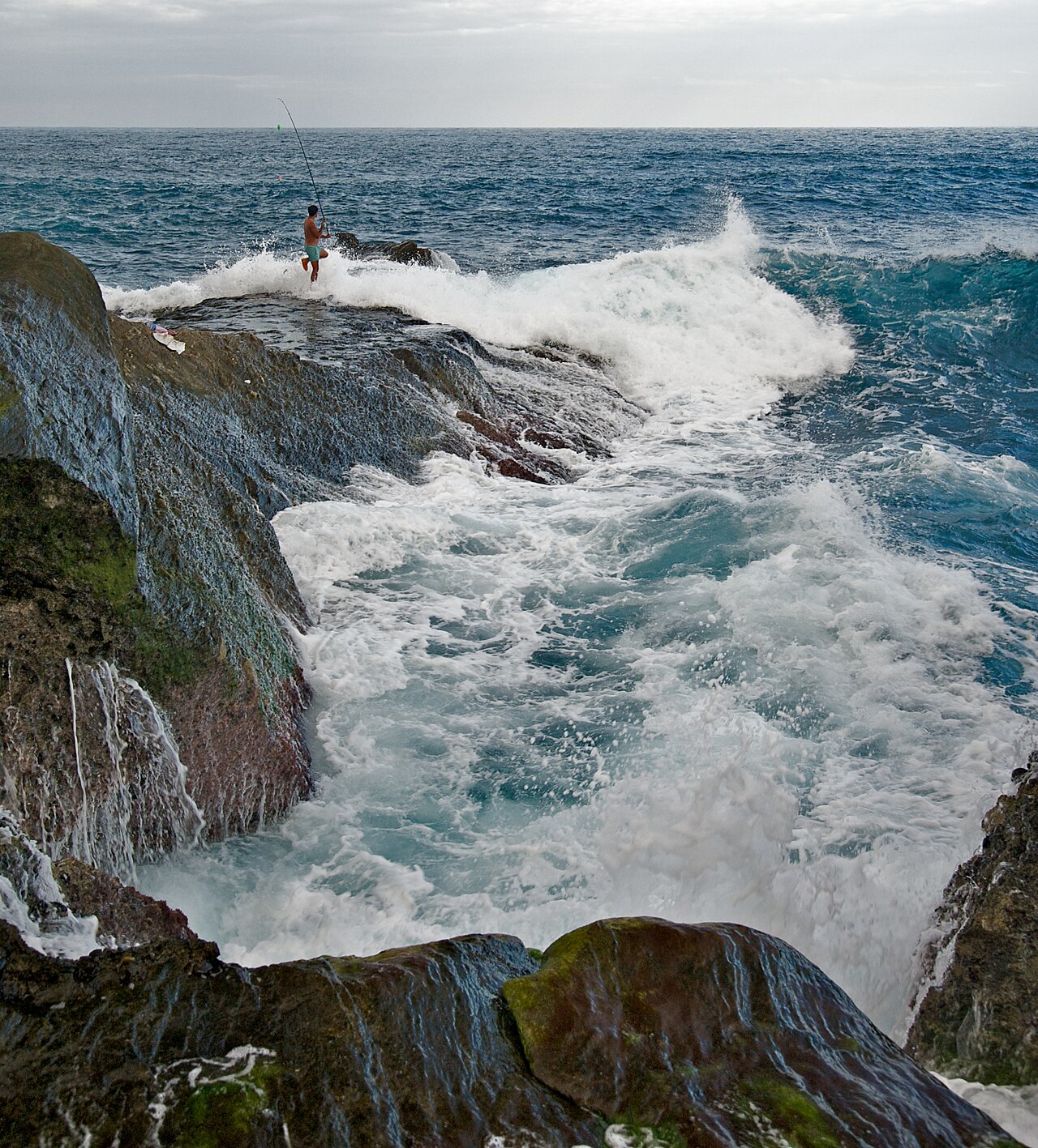 Giant waves breaking over rocks on Taiwan's east coast at Shihtiping — Typhoon Champi sent surf above six metres into the coast, file photo