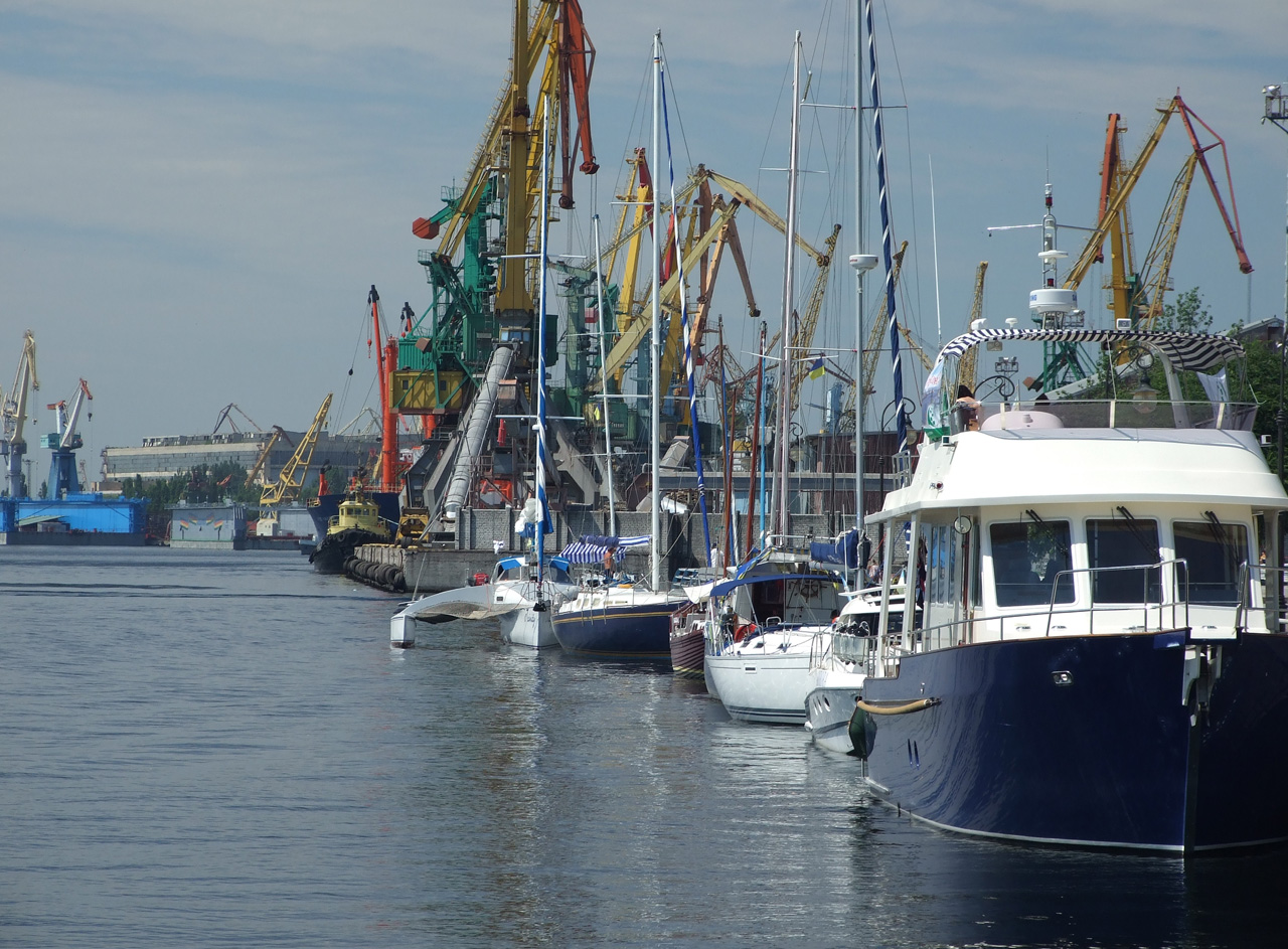 Kherson quay and river port on the Dnipro, the Ukrainian-held bank facing Oleshky across the water