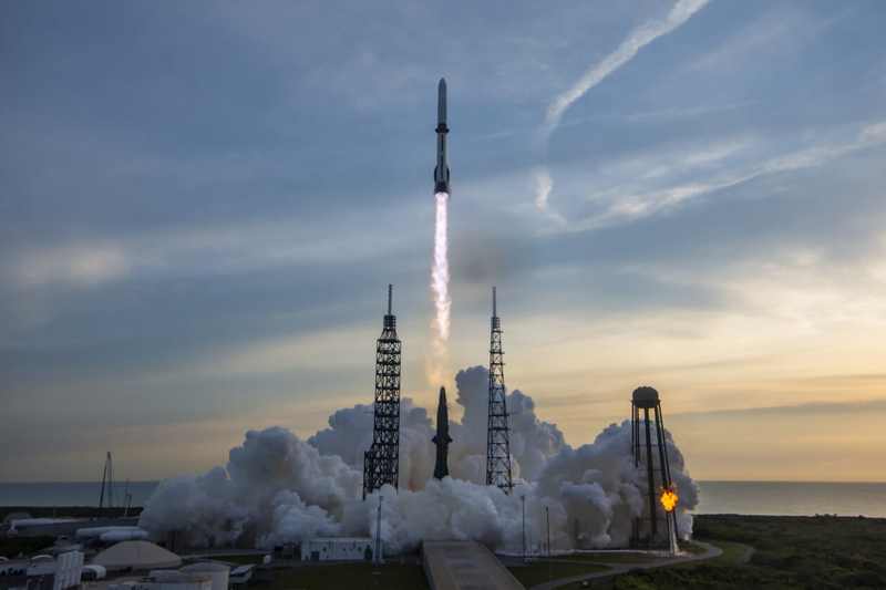 Blue Origin New Glenn rocket launches as investors watch the potential Blue Origin IPO timeline