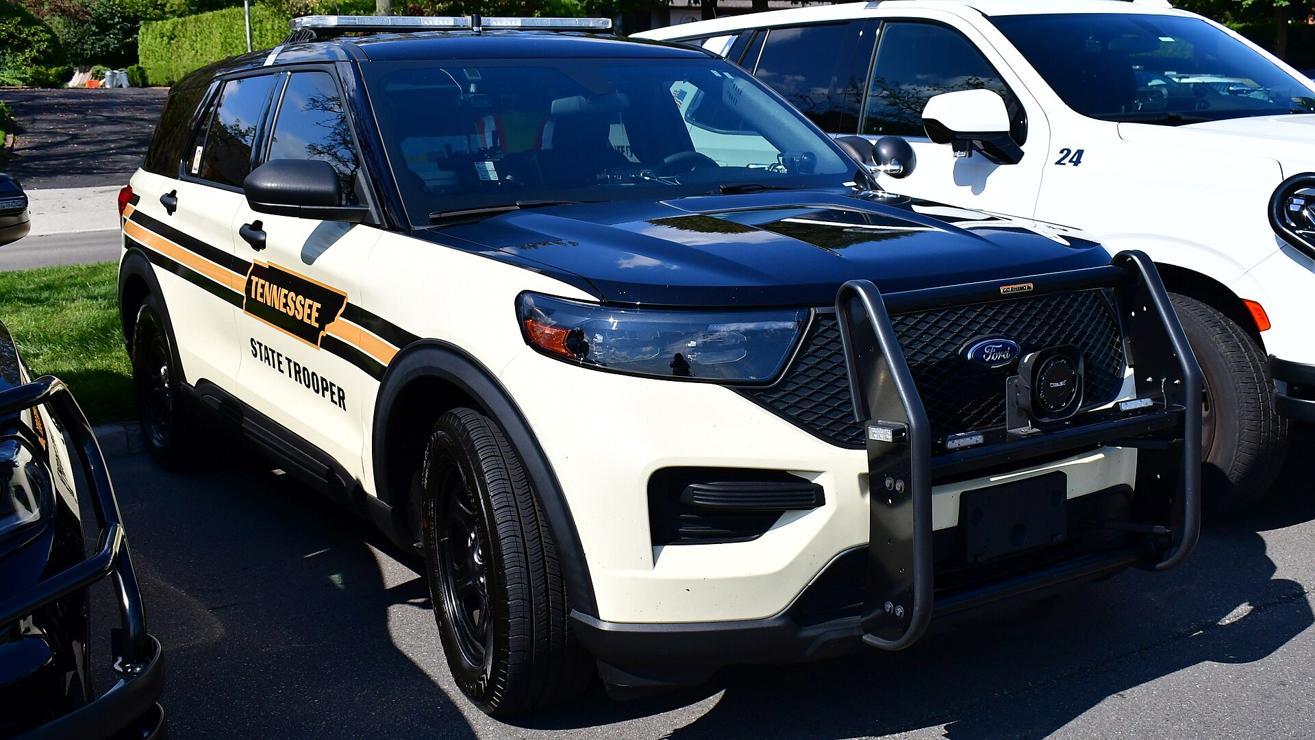 A Tennessee Highway Patrol state trooper Ford Police Interceptor Utility in Tennessee State Trooper livery — file photo