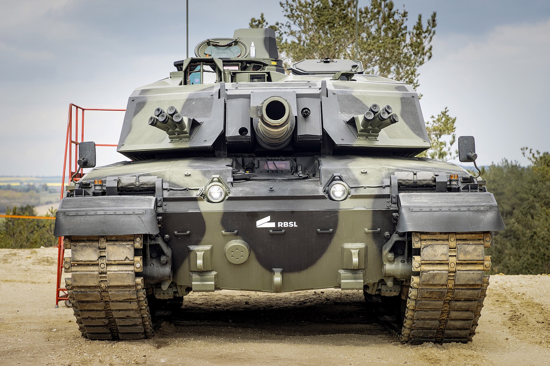 Challenger 3 main battle tank, one of the programmes the Telford gun hall restart builds on alongside Boxer