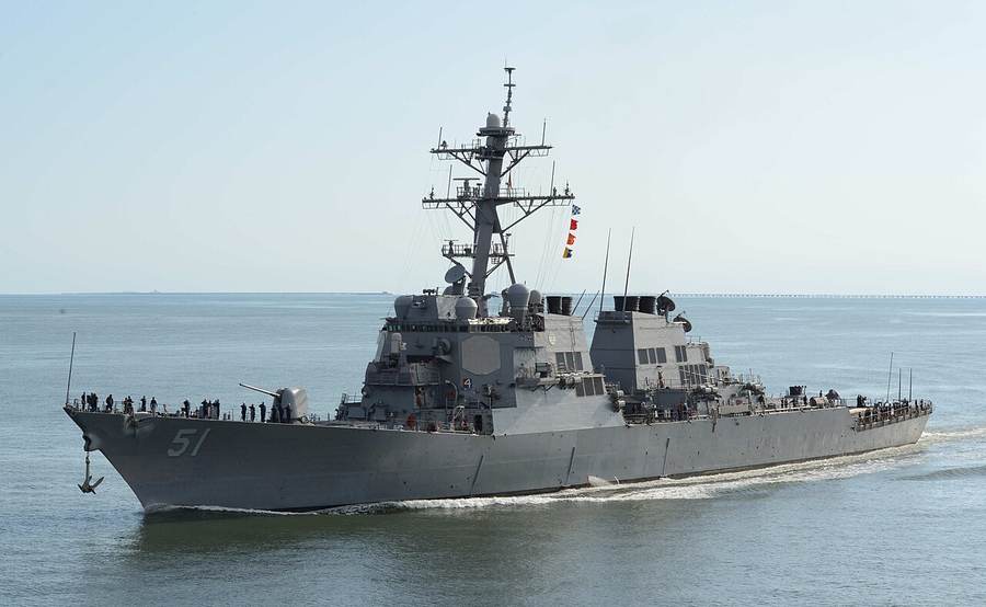 U.S. Navy destroyer USS Arleigh Burke underway in a file photo as AFRICOM warns of the Houthi-Al-Shabaab threat to Red Sea shipping