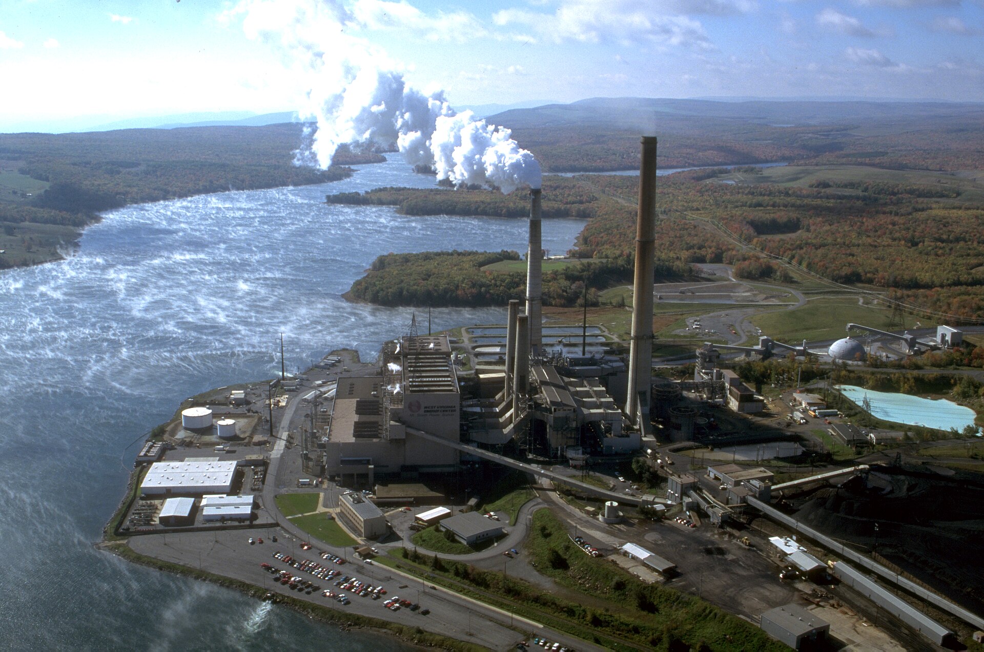 Aerial view of the Mount Storm power plant beside its lake in West Virginia — file photo