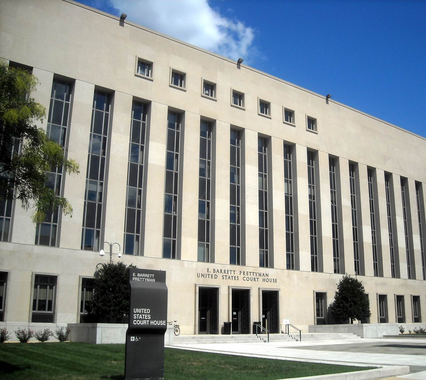 E. Barrett Prettyman U.S. Courthouse where the Kelly temporary restraining order press ban case was heard
