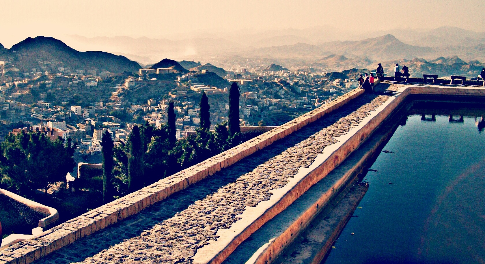 The castle above Taiz and the dense old city below it — Yemen Taiz humanitarian crisis file photograph
