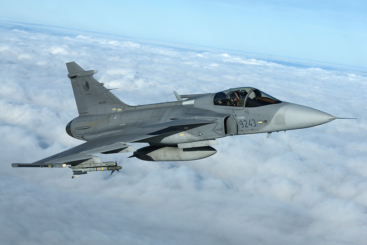 JAS 39 Gripen fighter jet in flight, the type Hungarian pilots used to intercept Russian jets during NATO Baltic Air Policing
