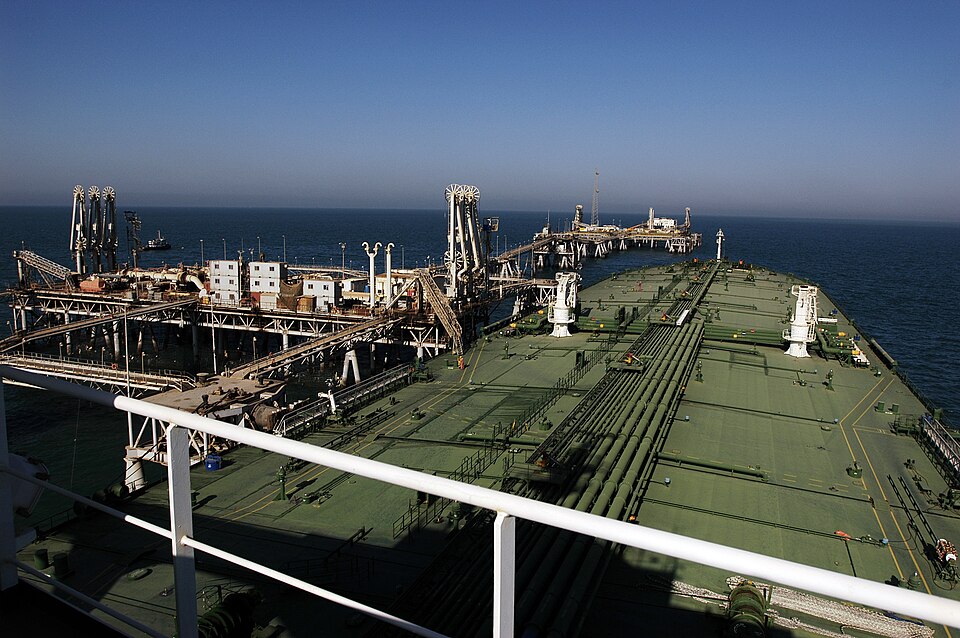 Oil tanker at Al Basrah terminal in the Persian Gulf, central to Trump Iran war energy prices and shipping risk