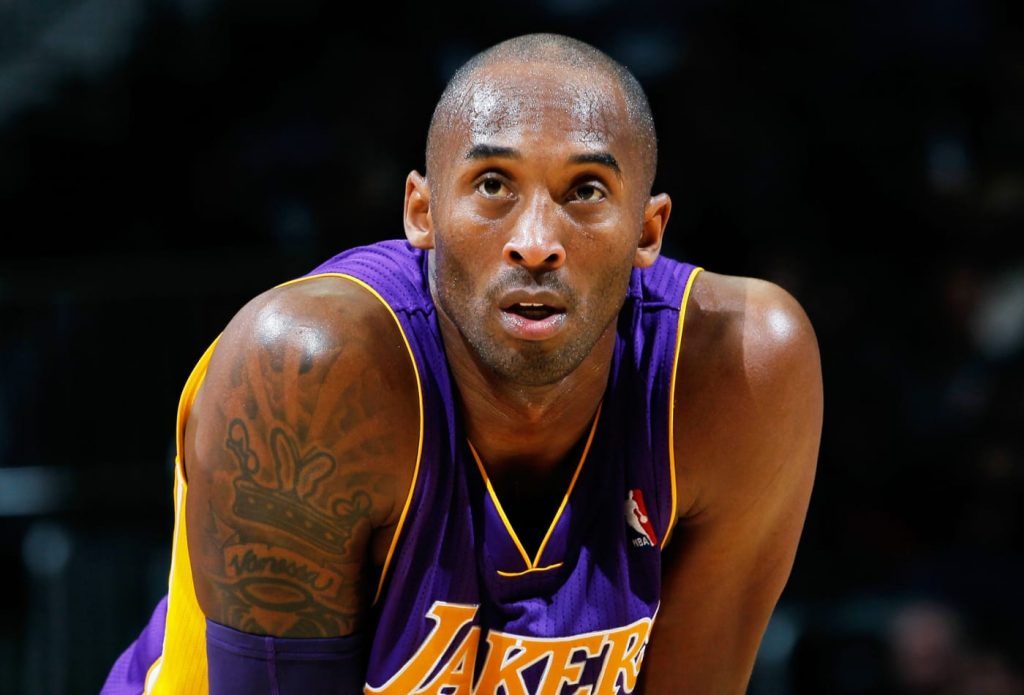 Kobe Bryant in his Los Angeles Lakers uniform during a game — Kobe Bryant high school jersey record coverage