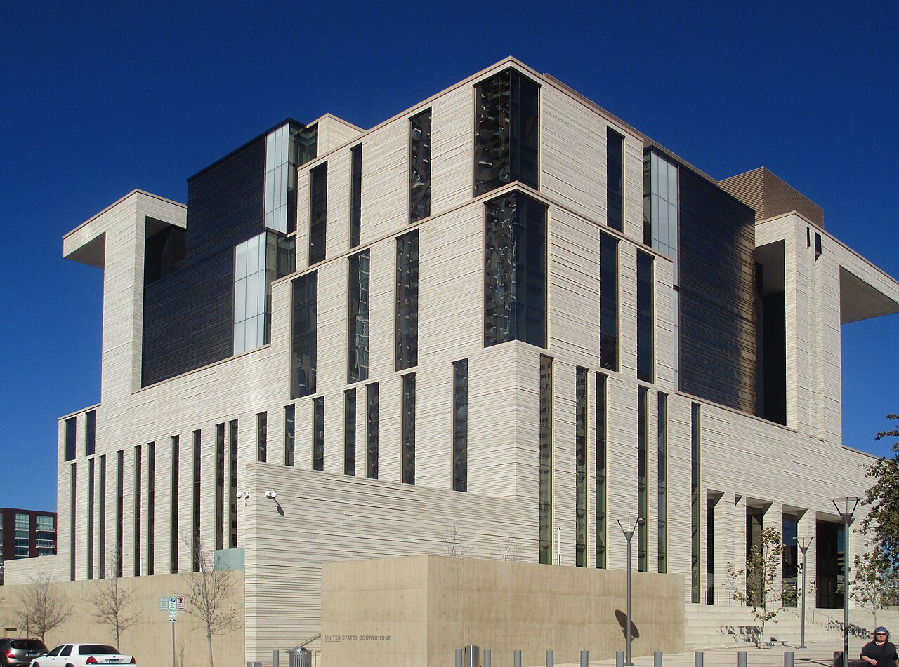 United States federal courthouse in Austin shown as context for Judge Orlando Garcia's order requiring Wilber Rafael Garces Perez to appear on September 30