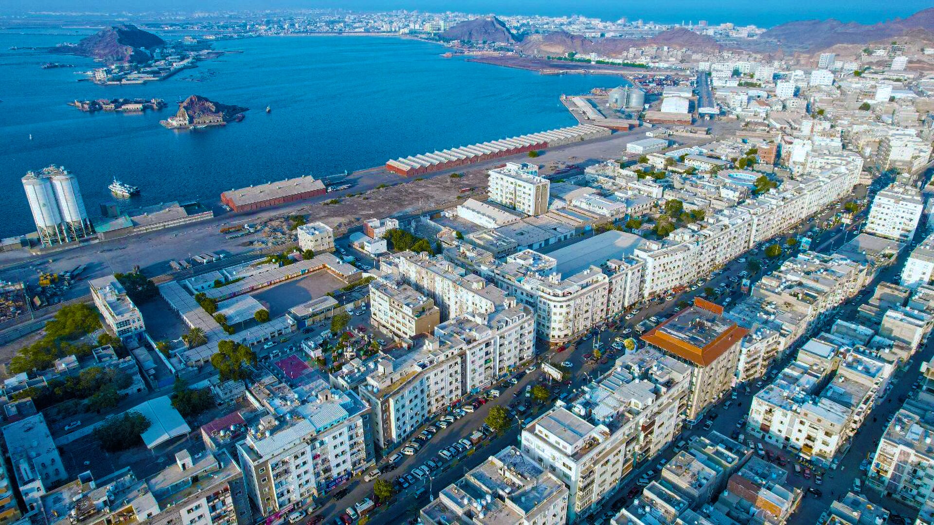 Aerial view of the Mualla district and harbour in Aden, Yemen — Houthi missile strike Aden
