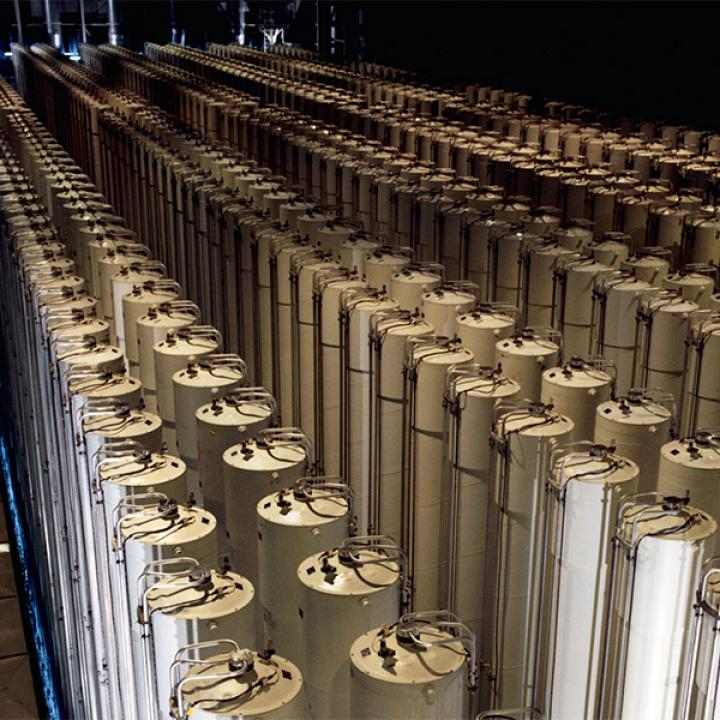 Iranian centrifuge hall at Natanz central to the Iran nuclear weapons threshold debate