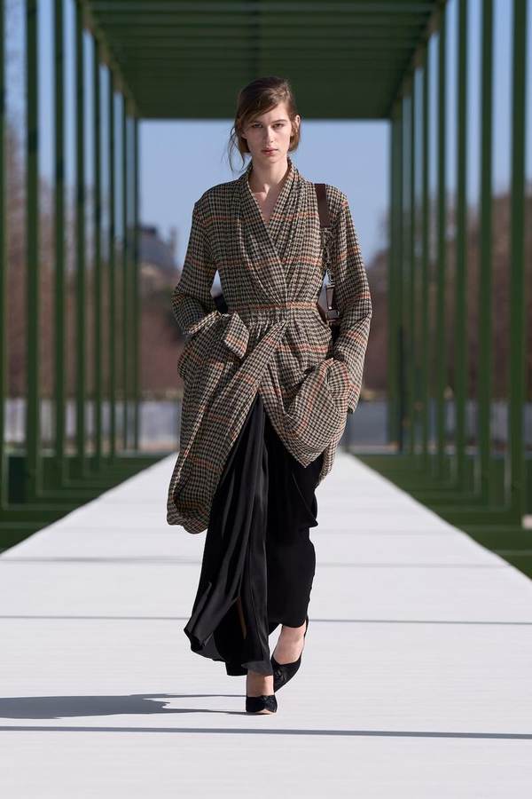 Model wearing a Dior fall-winter 2026 look by Jonathan Anderson