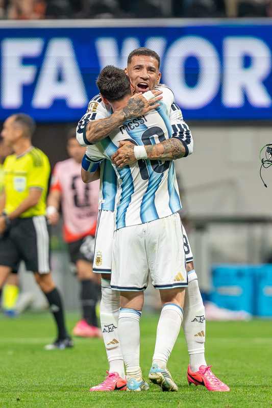 Lionel Messi and Nicolás Otamendi together for Argentina before the Messi farewell match against Benin