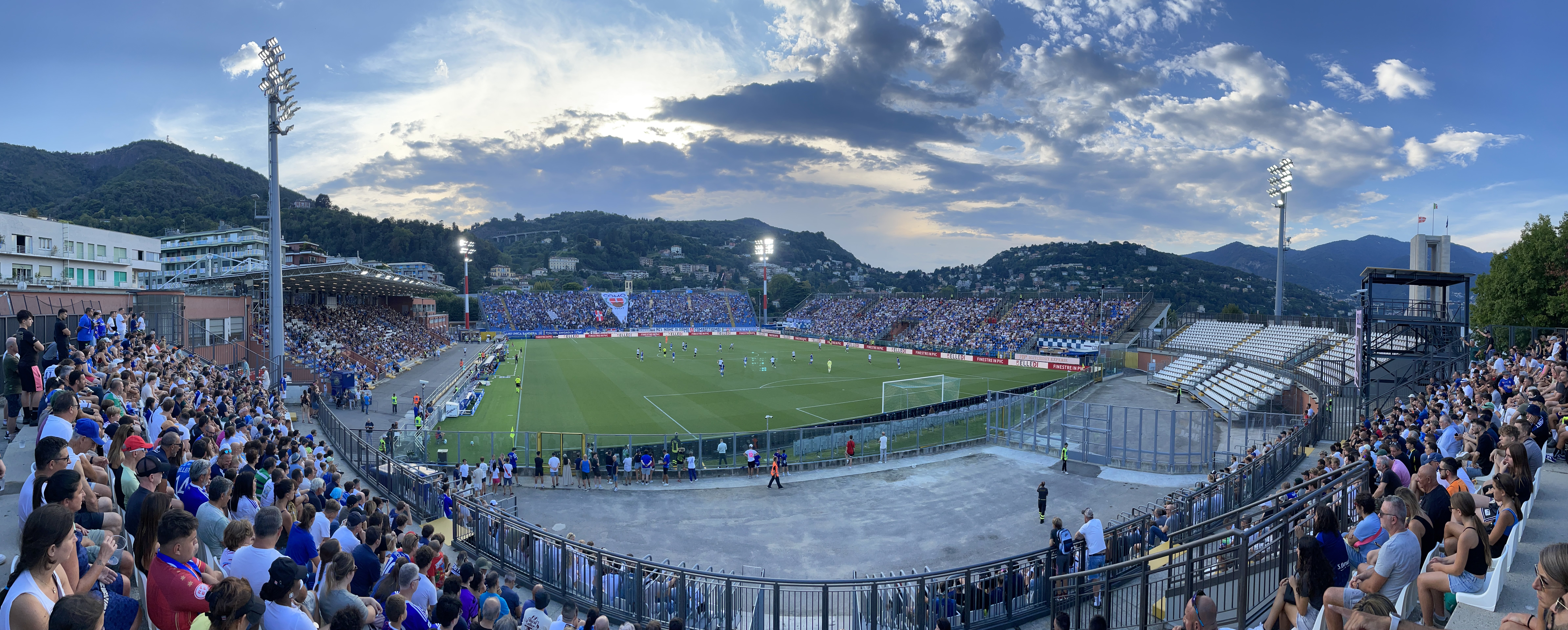 Como 4-1 Manchester United — the Stadio Giuseppe Sinigaglia in Como, where Como beat Manchester United 4-1 in the Champions League