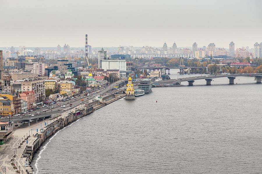 Kyiv and the Dnipro River, where bridge attacks form part of the Russia strikes Ukraine escalation