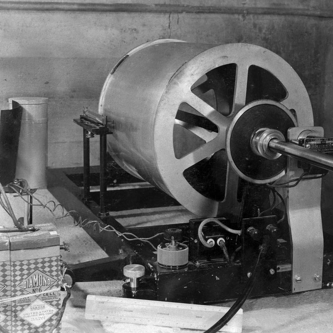 A Wood-Anderson seismograph drum recorder of the type used to record earthquake waves — file photograph